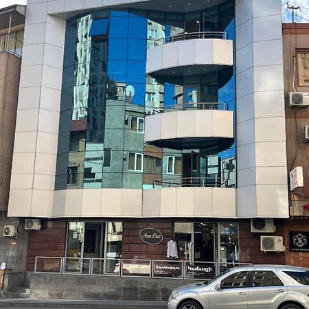Friendly Hotel Yerevan Exterior foto