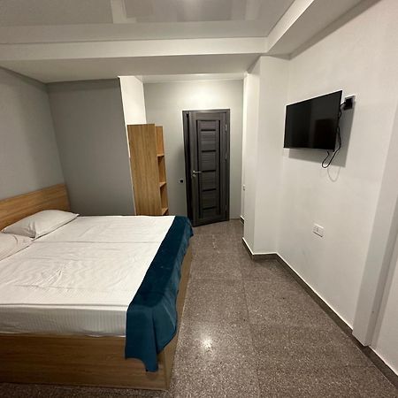 Friendly Hotel Yerevan Exterior foto