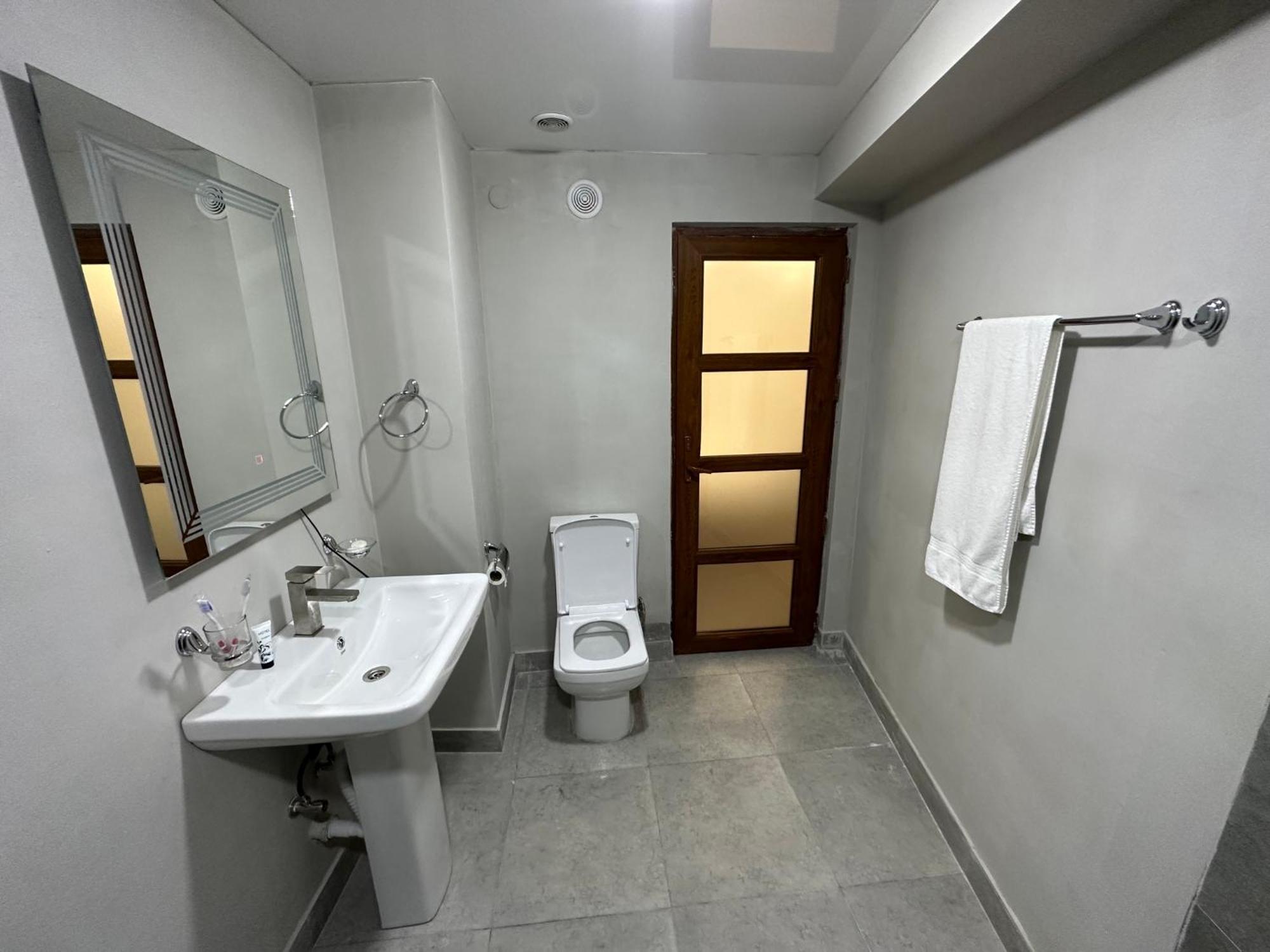 Friendly Hotel Yerevan Exterior foto